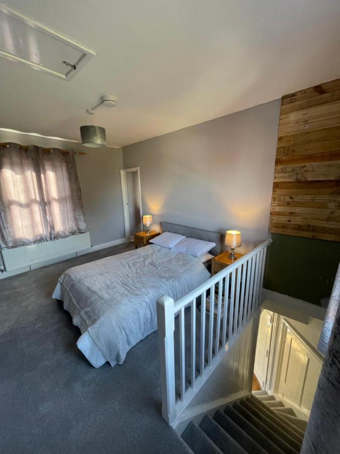Brady'S Glastonbury Beautiful Pad Great Location! Exterior foto